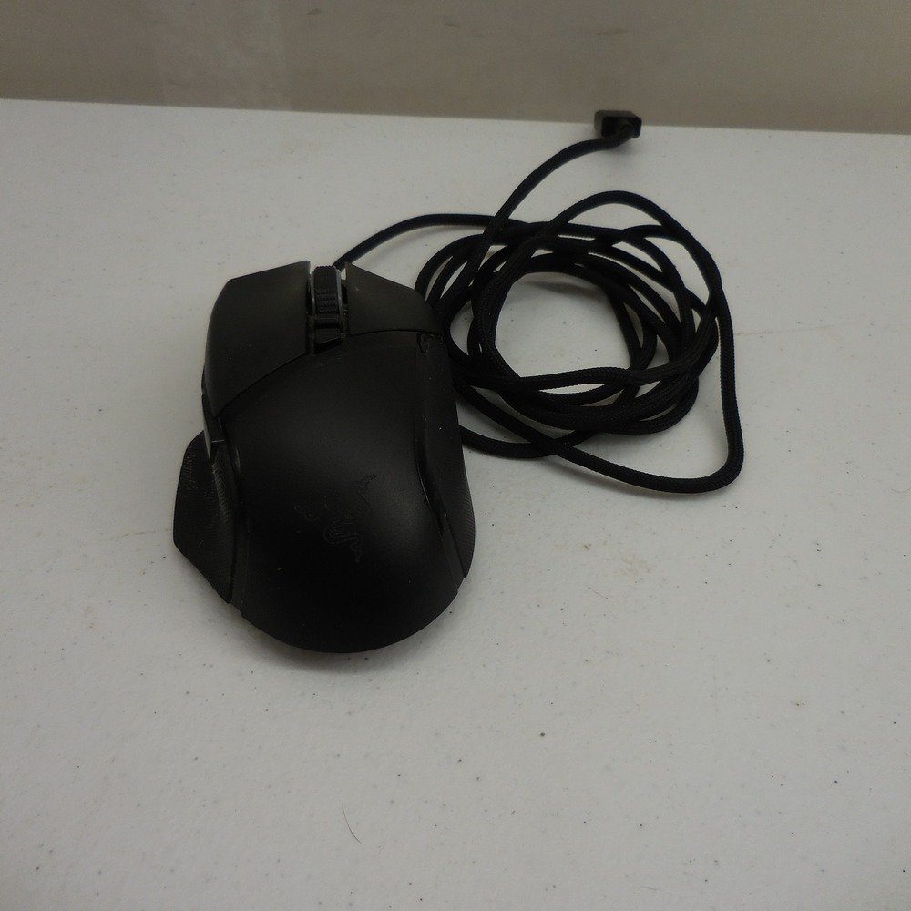 Razer Basilisk V2 Wired Gaming‎ Mouse 20000 DPI Optical Sensor Black RZ01-0316